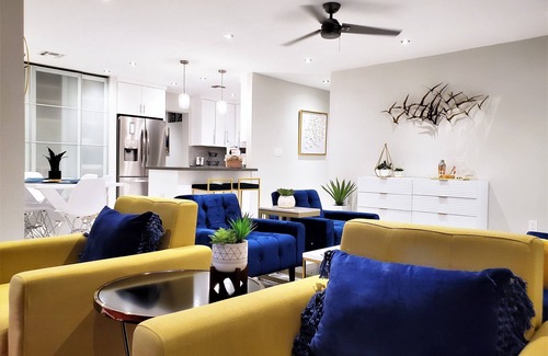 Southwest Village House | LUX Old Town Scottsdale, Private Pool Hot tub Bocce, Open play pickleball nearby