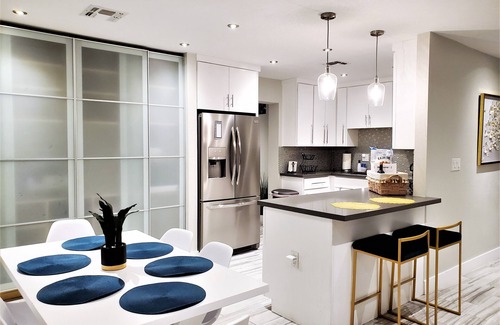 Southwest Village House | LUX Old Town Scottsdale, Private Pool Hot tub Bocce, Open play pickleball nearby