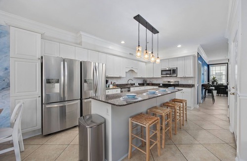 Ash House | LuxDesign/Ocean Views/Steps to Beach+Pier/Sleeps 20/Golf Bag Drop/HotTub/Pool
