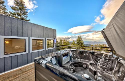 Tahoe Village House | Luxe 4 lake Tahoe Luxury With Hot Tub