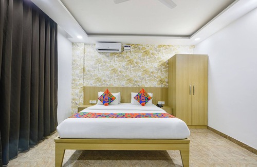 DLF Phase 1 Hotel | Luxe 8 Stayz