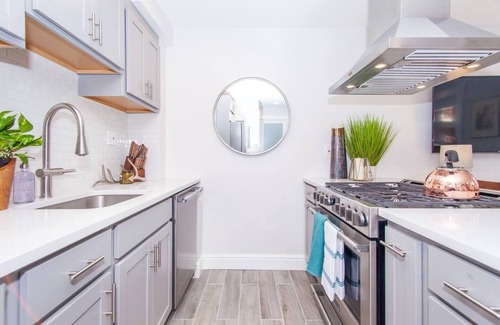 Highland Park House | Luxe Home | Near T Su