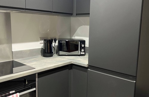 Vauxhall Apartment | Luxe I Penthouse I Balcony I City Views I Parking I Liverpool City Center I