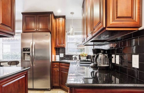 Old Town House | Luxe Monthly Rental in Torrance near Beaches