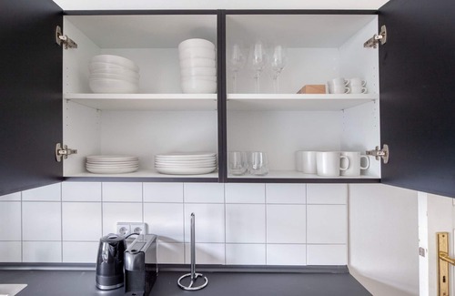 Neukoelln Apartment | Luxe Neuköln Studio, Fully Furnished & Equipped, by Blueground