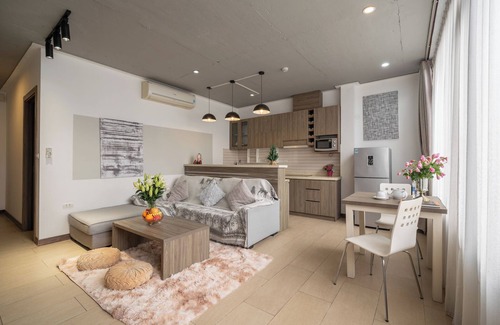 Quang An Hotel | Luxe Paradise Residence 80 Tu Hoa