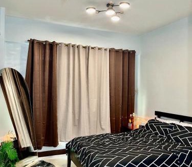 Pinagsama Apartment | Luxe Suite near BGC and Venice Grand Canal, Mckinley