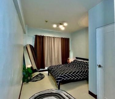 Pinagsama Apartment | Luxe Suite near BGC and Venice Grand Canal, Mckinley