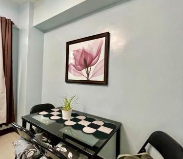 Pinagsama Apartment | Luxe Suite near BGC and Venice Grand Canal, Mckinley
