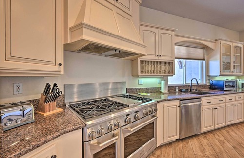 Vista House | Luxe Vista Getaway w/Private Pool & Hot Tub!