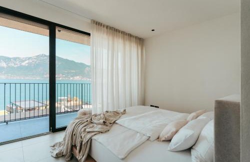 Brenzone sul Garda Villa | LUXE VISTA Lakeside Villa Brenzone
