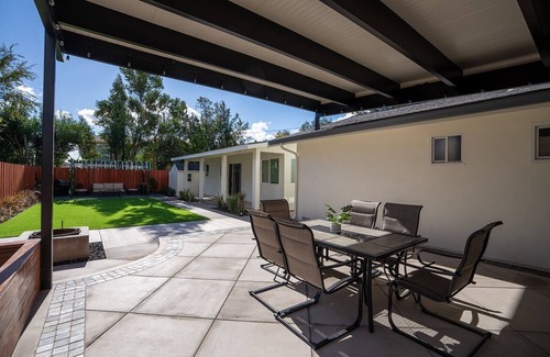 Fairfield House | LuxoStays| Sleep 14! Spacious 6BR Nr Napa(10 Bed)