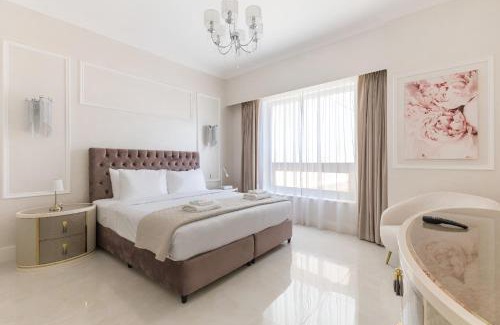 Jumeira 3 Apartment | Luxurious 2-bd Gem In Jbr Elegant & Compact Bliss