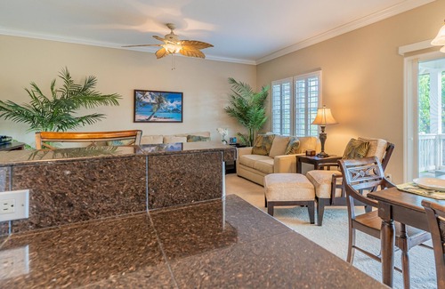 Kapolei Condo | Luxurious 3 Bed, 2 Bath Town Home in Coconut Plantation (1194)