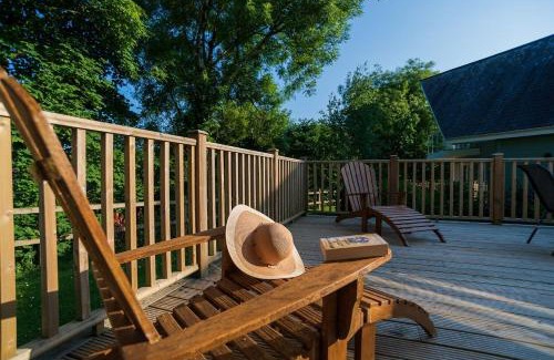 St Austell House | Luxurious 4 Bedroom New England Style Villa - Trewhiddle V11