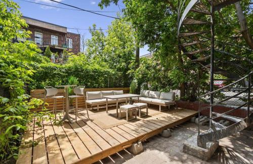 Sainte-Marie Apartment | Luxurious 4BR with Sunny Deck Balcony