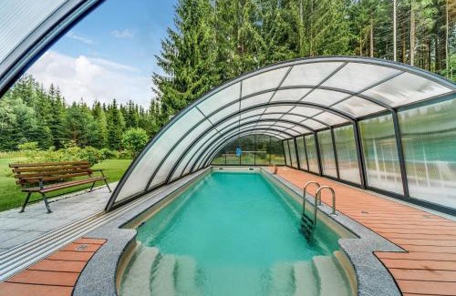 Jagersgrun Apartment | Luxurious Apartment in Jägersgrün with Saunas