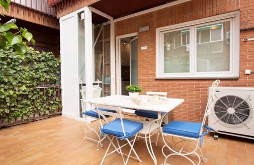 Almenara Apartment | Luxurious apartment near Plaza Castilla, garage space.