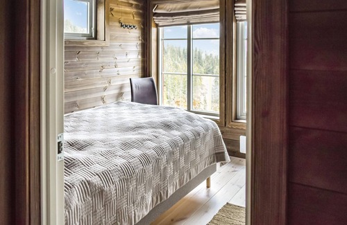 Ringerike House | Luxurious cottage in south-west position with fantastic view.