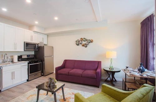 Bankers Hill Apartment | Luxurious One Bedroom Suite with Balboa Park View