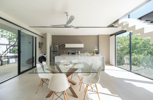 La Veleta Apartment | Luxurious Penthouse and Jungle View