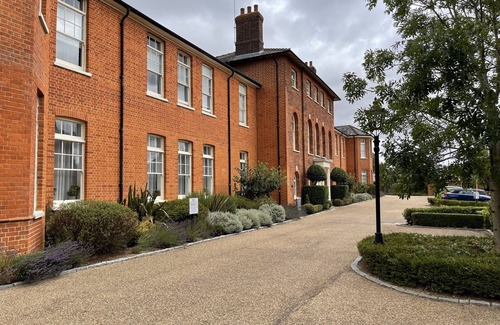 Braintree Apartment | Luxurious Private One Bedroom Apartment