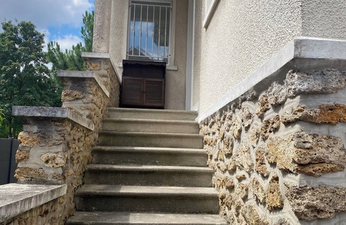 Aulnay-sous-Bois Villa | Luxurious, spacious house near Paris center with 720 m2 garden.