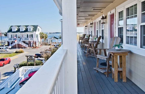 Swansboro Apartment | luxurious studio apartment in the heart of Swansboro’s historic waterfront #5
