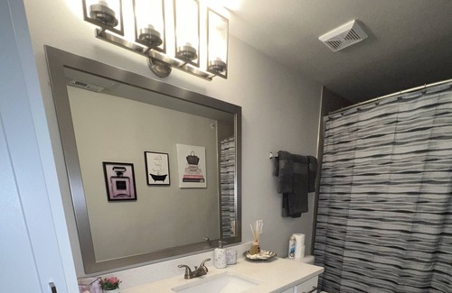 Friendswood Apartment | ✨Luxurious Stylish Spacious 2bdrm✨Near plenty shopping and mall