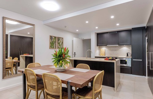 Craiglie Apartment | Luxurious tropical 2 bedroom apartment in 5 star resort