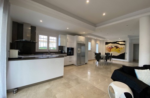 Santa Margarida Villa | LUXURIOUS VILLA OF 300 M2 AT THE WATERFRONT ON THE COSTA BRAVA