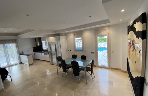 Santa Margarida Villa | LUXURIOUS VILLA OF 300 M2 AT THE WATERFRONT ON THE COSTA BRAVA