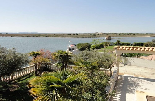 Santa Margarida Villa | LUXURIOUS VILLA OF 300 M2 AT THE WATERFRONT ON THE COSTA BRAVA