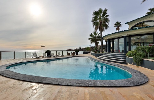 Antheor House | Luxurious villa with panoramic view, pool, Jacuzzi, private access to the sea