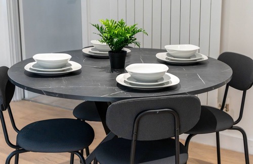 Royal Docks Apartment | Luxury 1-Bedroom Escape