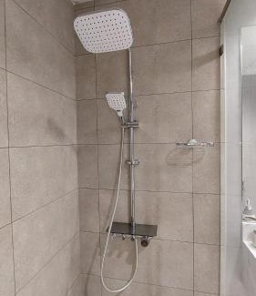 Muscat Hills Apartment | Luxury 1BHK with Balcony - Muscat Hills