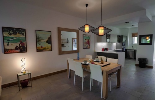 Bain Boeuf Condo | Luxury 2-Bedroom Condo with Jacuzzi Terrace, Steps from the Beach