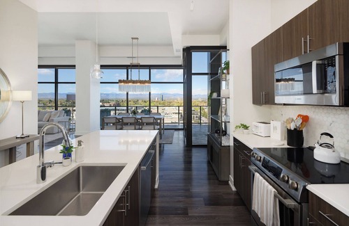 Cherry Creek Apartment | Luxury 2 Bedroom Penthouse with Mountain Views fFom Every Room