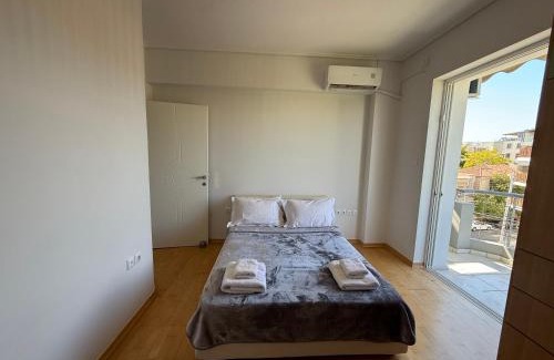 Peristeri Apartment | Luxury 3 Bedrooms Top Floor Villa 150sqm with 2 Private Jacuzzi Hydromassage & Underground Parking