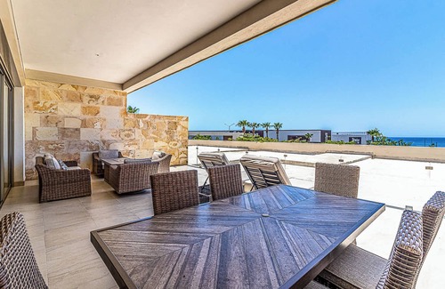 El Tezal Apartment | Luxury 3 BR Condo+Spacious Terrace & BBQ! Ronival