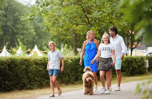 Maasbree House | Luxury 4-person villa with two bathrooms, air conditioning and a covered terrace, surrounded by nature in North Limburg.
