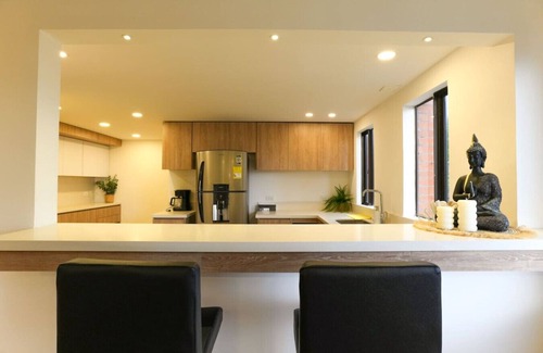 El Poblado Apartment | Luxury 4BR Retreat with Private Bathtub and AC