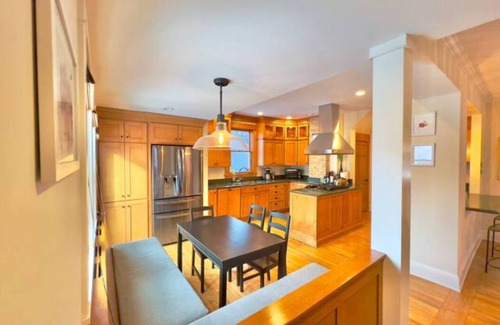 Ecco House | Luxury 6BR/5FB Wellness Retreat w/Steam & Infrared Saunas near Lake Bde Maka ka