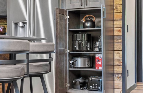 Omaha House | Luxury A-Frame*Hot-tub*Firepit