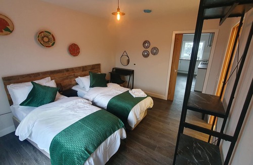 Banwell House | Luxury accessible holiday accommodation with a hot tub and hoists.