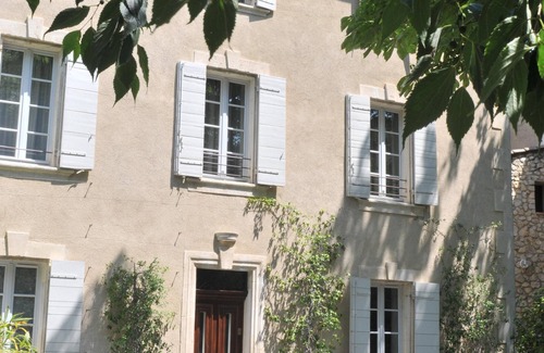Merindol House | Luxury And Space In The Heart Of Provence