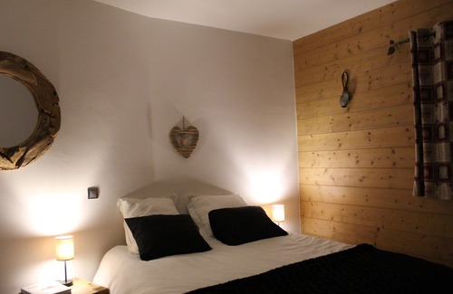 Bisanne 1500 Apartment | Luxury apartment at the foot of the slopes-swimming pool-garage