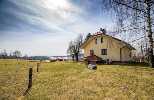 Ivancna Gorica House | Luxury Apartment Ana with Hot tub