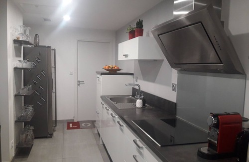 Leucate Apartment | LUXURY APARTMENT IN THE CITY CENTER 150 M FROM THE BEACH AND THE MARINA