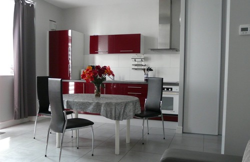 La Marne Apartment | LUXURY APARTMENT, WELL PLACE, Wifi ... L. laundry, dishwashing